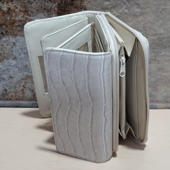 Vintage Leather Zip Around Wallet Cream Purse Snap Bifold - Picture 4 of 15